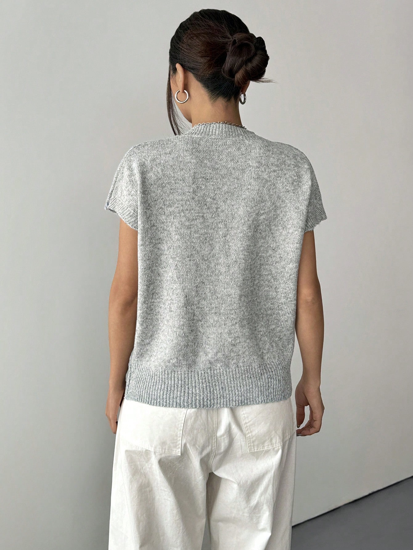 Embroidered Flower Knit Vest
