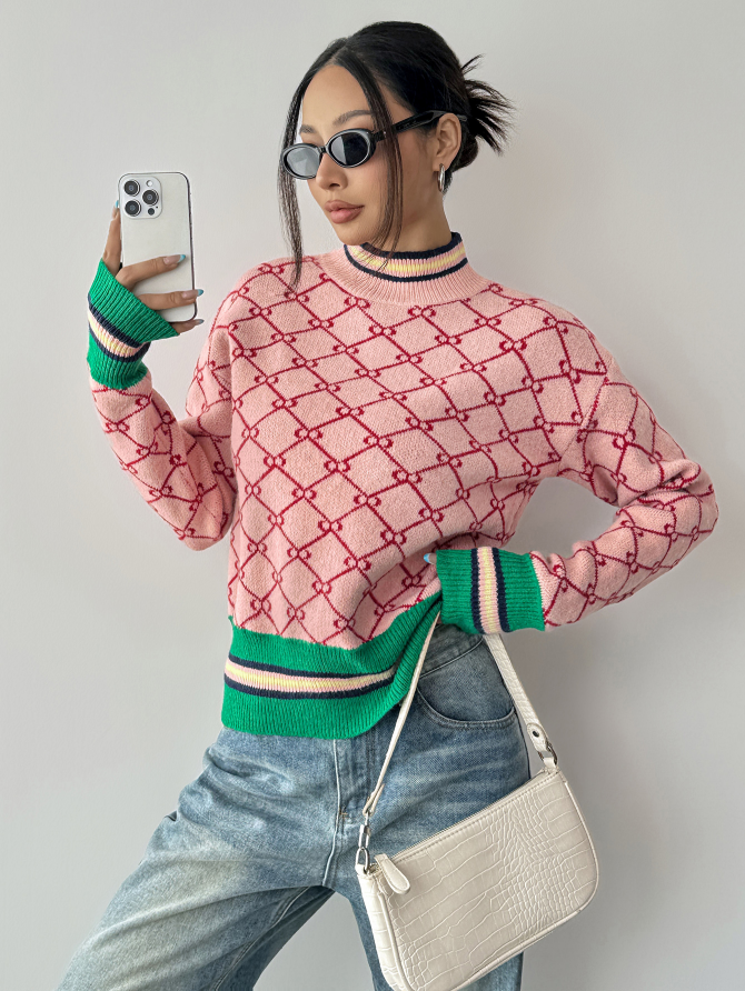 Retro Chain Pop Sweater – Pink & Green Vibes